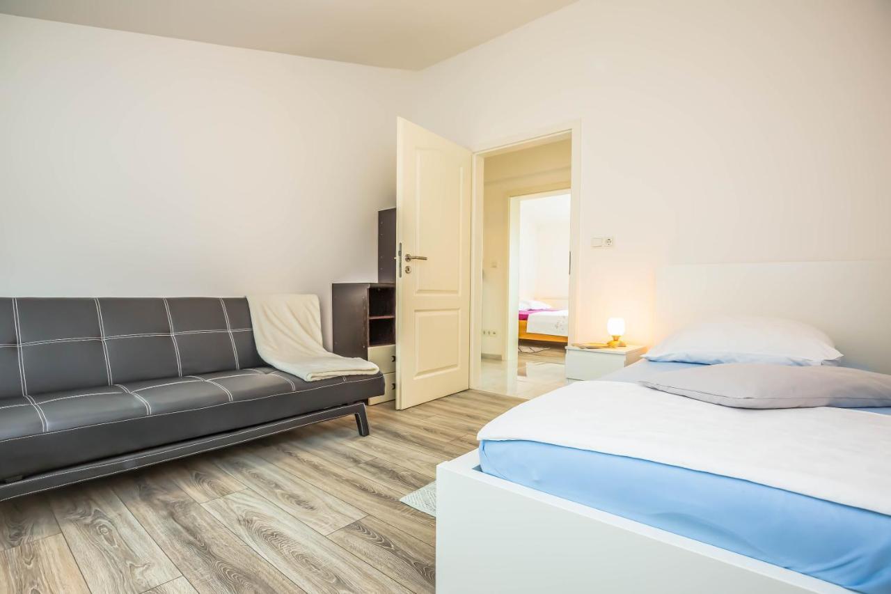 Paramount Apartment *