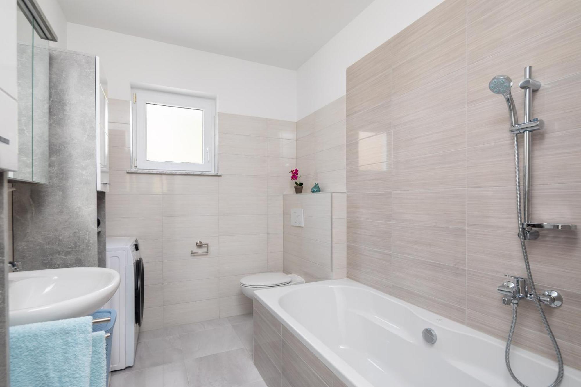 Paramount Apartment *